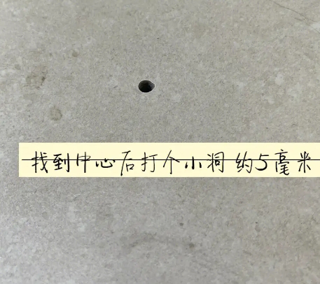 九龙坡瓷砖空鼓维修公司专业解答在瓷砖铺贴过程中，如果砂料搅拌不均匀，将会带来以下问题